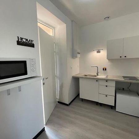 Studio A2 18M2 Cosy 5Minutes Gare Parking Gratuit Rue De La Mure Roanne Esterno foto